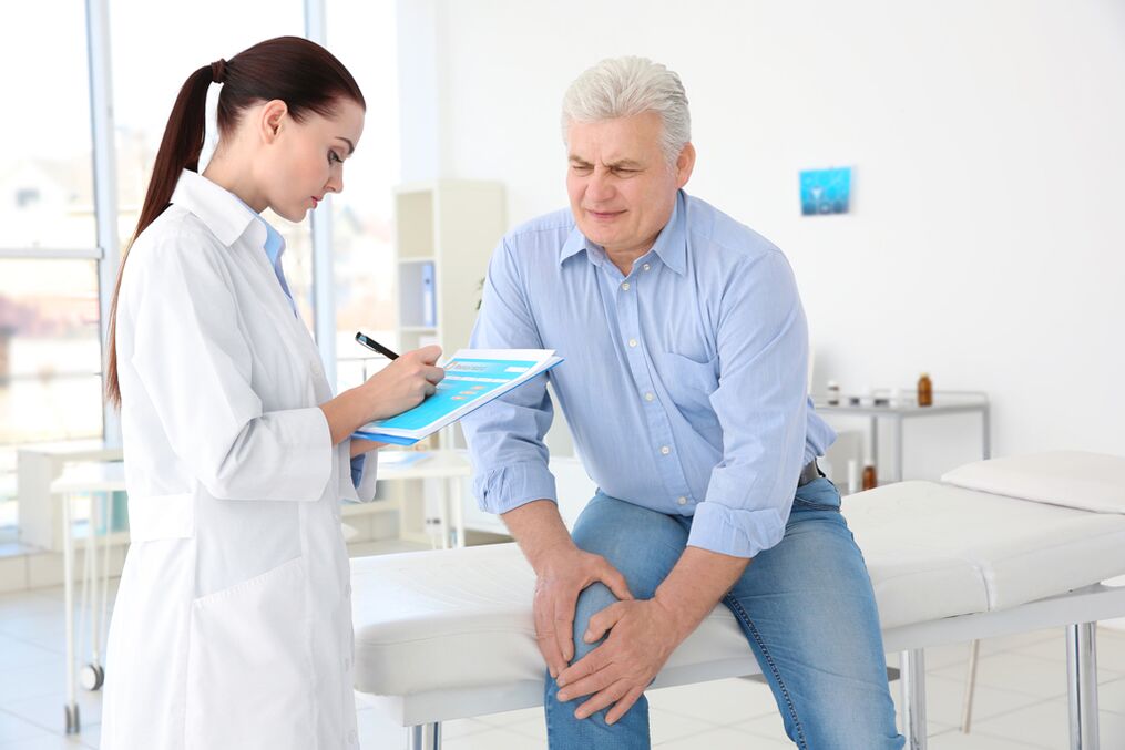 Ka tohua e te taote tetahi akoranga maimoatanga mo te turoro mo te arthrosis o te hononga turi